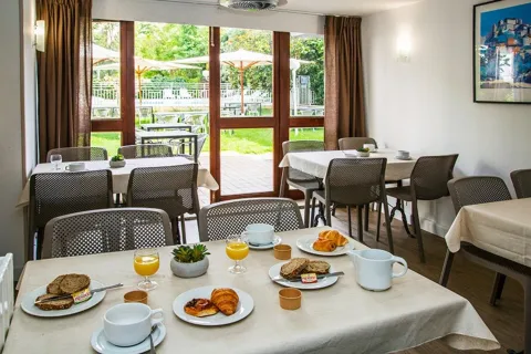 Pay for 3 nights, save 75%* on the 4th night